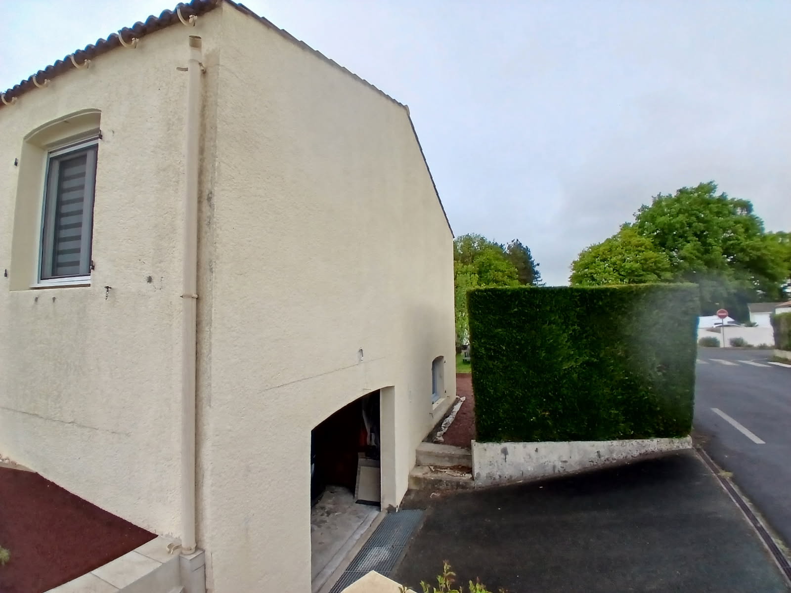 Ravalement facade mouilleron le captif 85000 avant