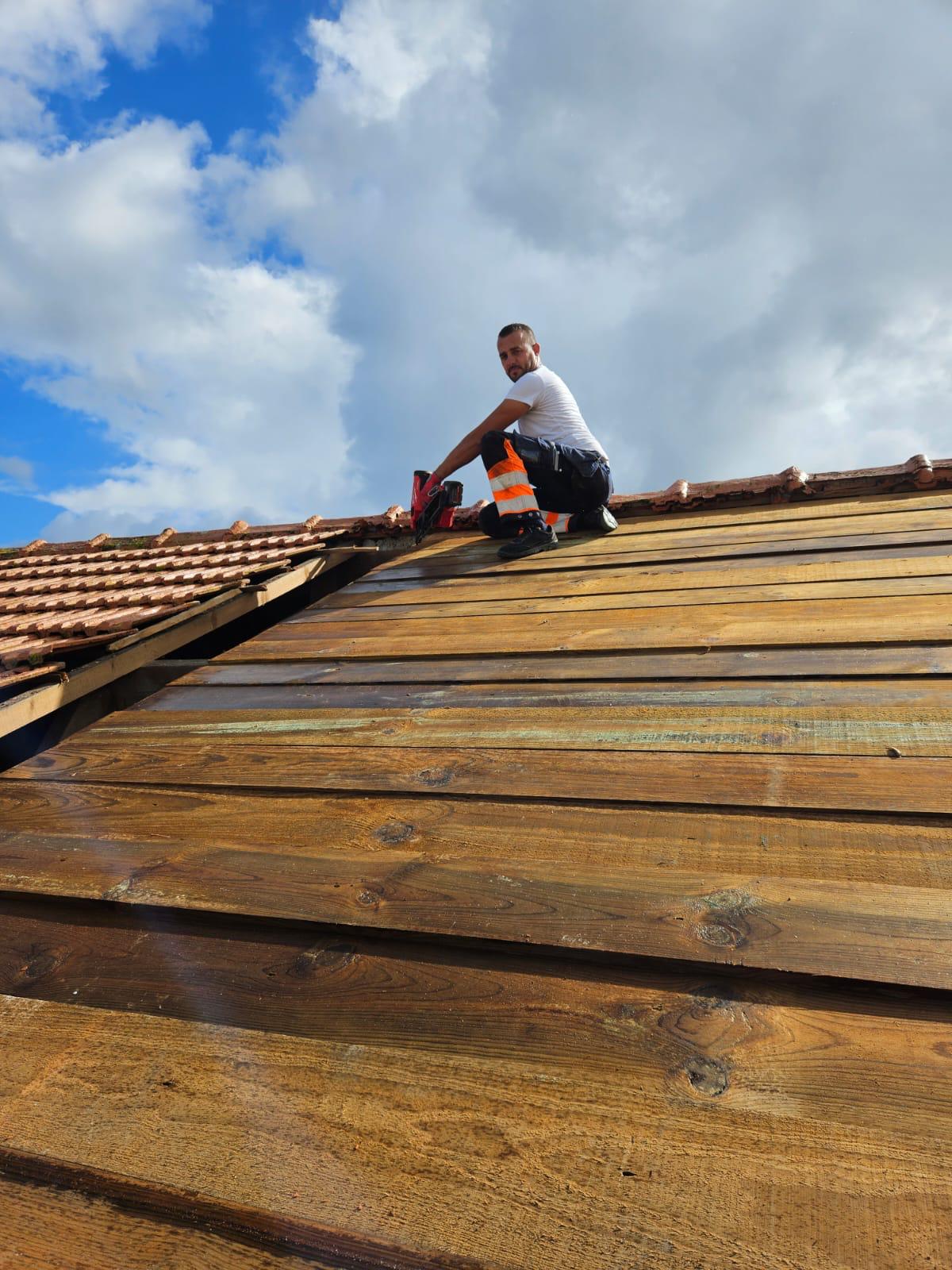 Reparation de toiture poiroux 85440